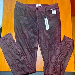 burgundy skinny jeans